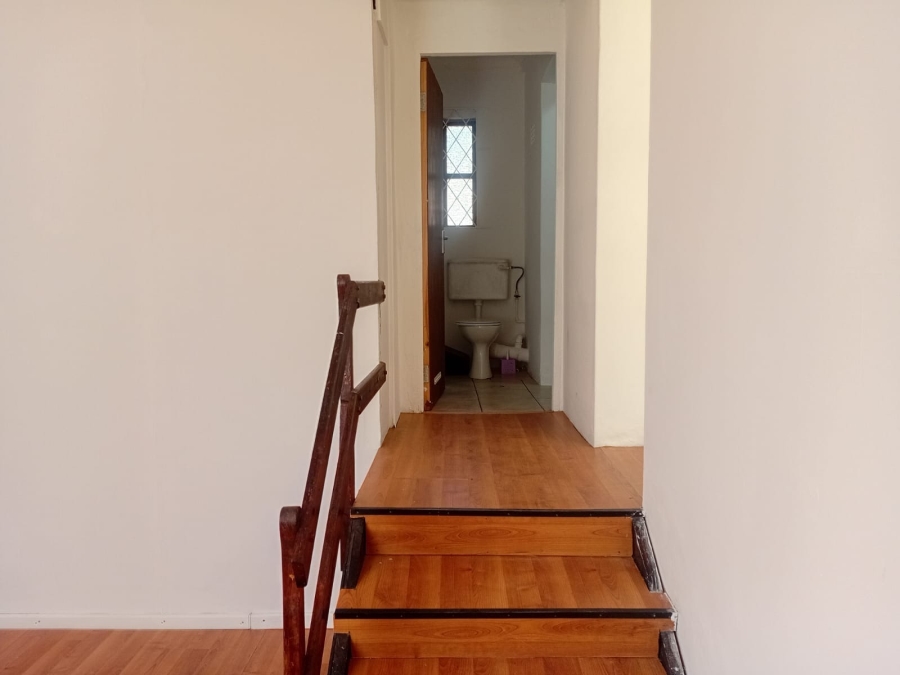 To Let 1 Bedroom Property for Rent in Vincent Eastern Cape